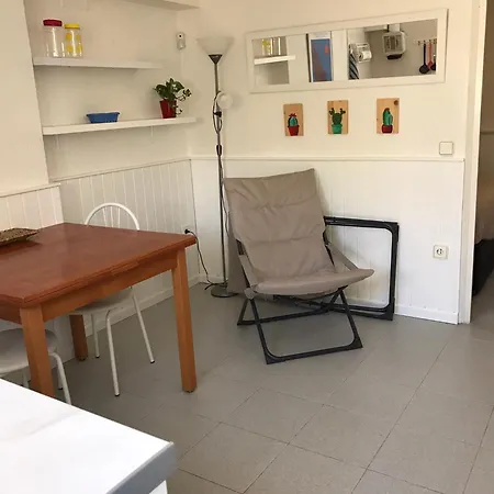 Bonito Ideal 2 Personas. Daire Empuriabrava